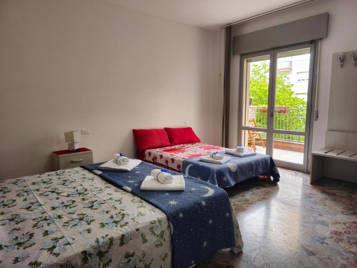 Ca Dei Fiori 1 Venezia Bed & Breakfast Mestre Exterior photo